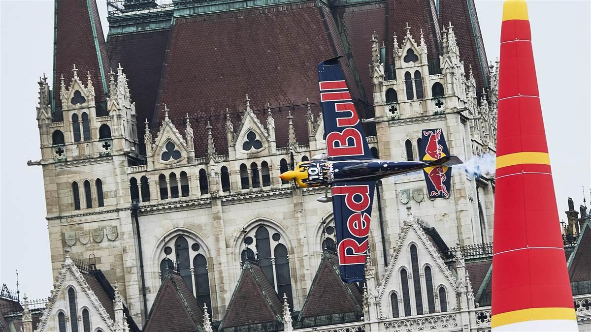 Kirby Chambliss performs during the fourth stage of the Red Bull Air Race World Championship in Budapest, Hungary, July 17, 2016. Photo by Armin Walcher/Red Bull Content Pool.