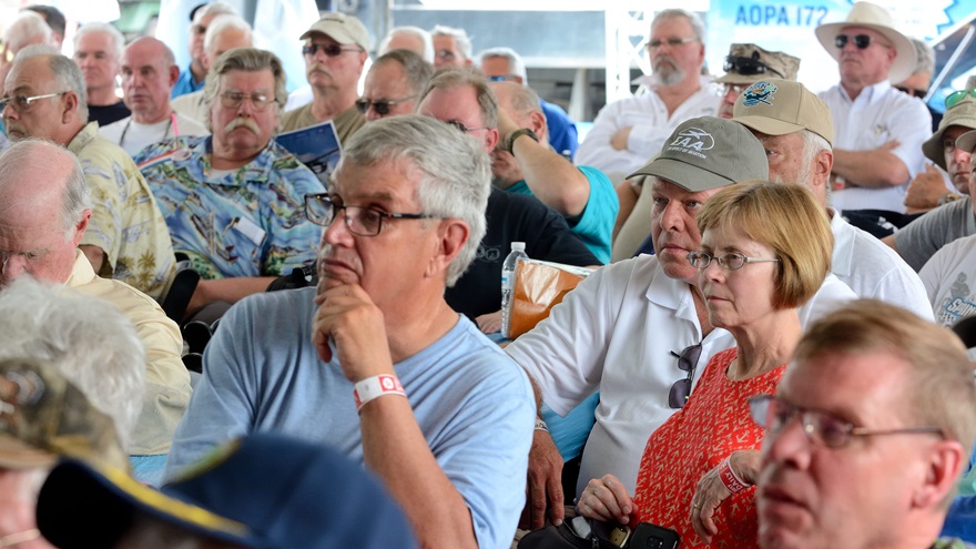 Pilots fill the AOPA Program Pavilion at Sun 'n Fun 2017 for a presentation on the new BasicMed rules. Photo by Mike Collins.