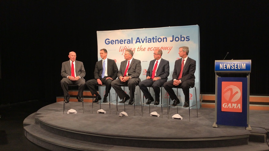 GAMA President and CEO Pete Bunce, center, was flanked by current, future, and past GAMA chairmen, including current Chairman Simon Caldecott, far left, the CEO of Piper Aircraft, as the group discussed the aviation market Feb. 22.