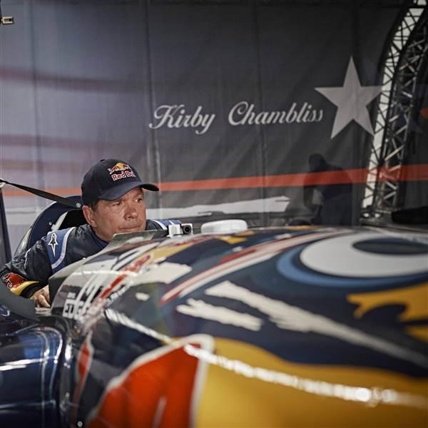 American pilot Kirby Chambliss had a disappointing result in Abu Dhabi, United Arab Emirates, failing to advance past the Round of 14 on Feb. 11. Photo by Balazs Gardi / Red Bull Content Pool.