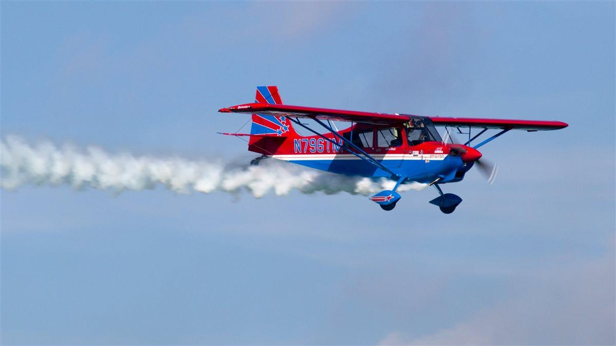 John Black makes a pass in front of the crowd at the Grand Bahama Island Air Show May 20. Jim Moore photo.