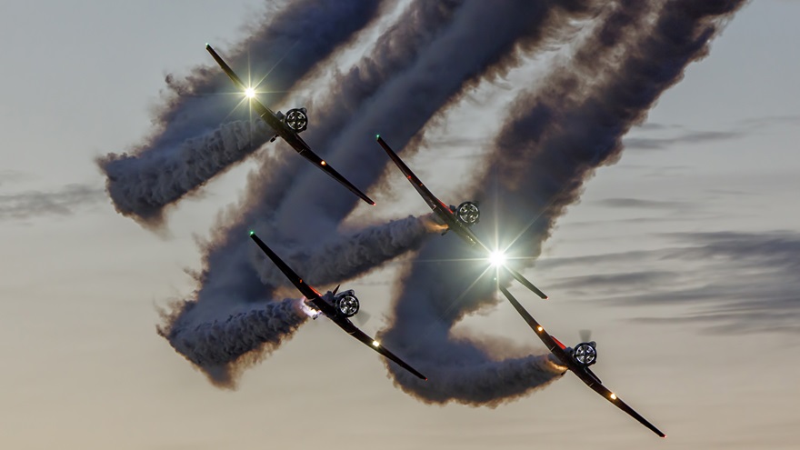 The AeroShell Aerobatic Team has been a fixture on the airshow circuit for decades, known for precision formation flying with the North American AT-6 Texan. Photo by Ricardo von Puttkammer courtesy of AeroShell Aerobatic Team. 