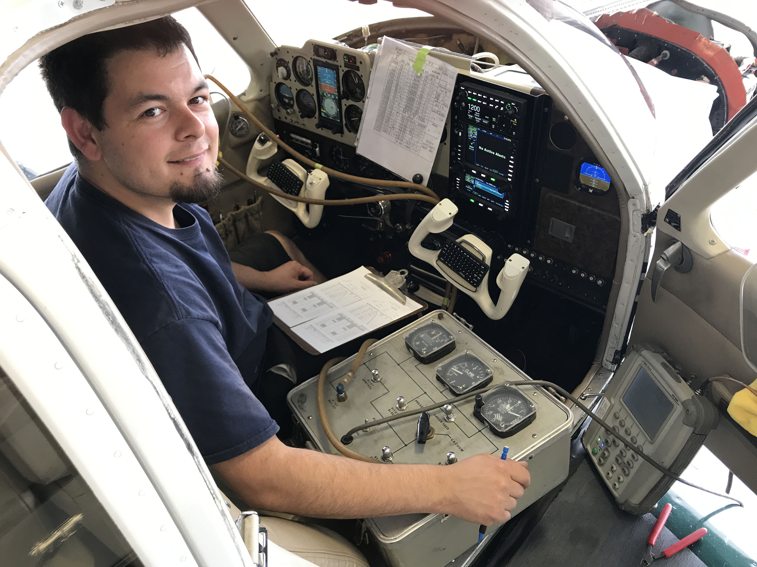 Rafael Tomai performing the transponder and altimeter certification tests at Infinity Aviation in Nashua, New Hampshire. Photo courtesy of Jeff Simon.