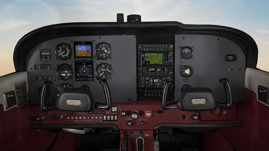 The Garmin GFC 500 autopilot can be connected with the Garmin G5 electronic flight instrument. Image courtesy of Garmin.
