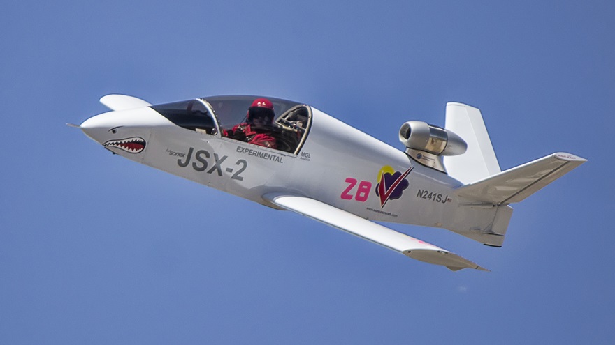 The SubSonex JSX-2 "Sharkie" on the Reno race course piloted by three-time Reno Gold champion Pete Zaccagnino. Photo by Curtis Noble, courtesy of Sonex Aircraft.