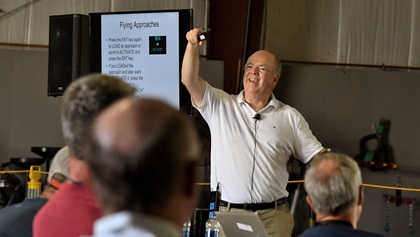 Max Trescott, a professional aviation educator and the 2008 National CFI of the Year, shares tips for advanced IFR flying during a workshop at AOPA's 2018 Carbondale Fly-In. Photo by Mike Collins.
