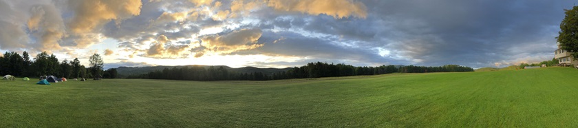A splendid Vermont mountain panorama at Warren-Sugarbush Airport delighted soaring camper Lauren Tulis, who spent a week tent-camping in a park-like setting. Photo by Lauren Tulis.