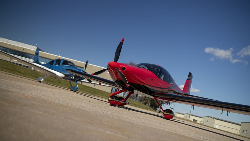 The two contestants in front of AOPA headquarters at Frederick Municipal Airport in Maryland. Photo by Chris Rose.