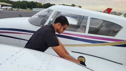 Jonathan Gray earned his multiengine rating in a week of intense training. Photo courtesy of Stephanie Goetz.