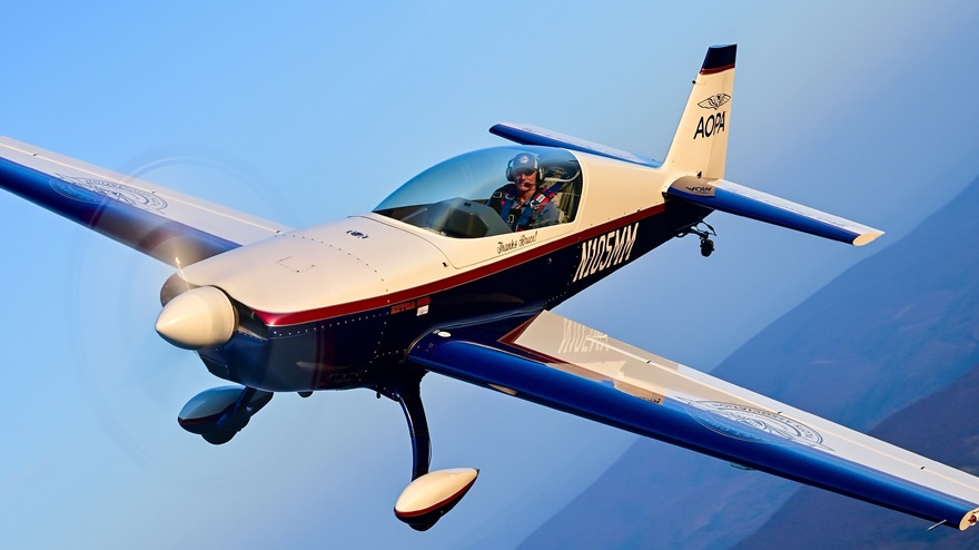 Flight instructor, Microsoft Flight Simulator program manager, and aerobatic pilot Bruce Williams donated this Extra 300 to AOPA to support safety education. Photo by David Tulis.
