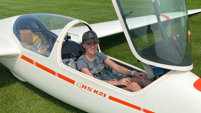 Sidney Anderson soloed a glider on her fourteenth birthday at Hinkley just outside the Chicago Class B airspace. Photo courtesy of Pat and Carolina Anderson.