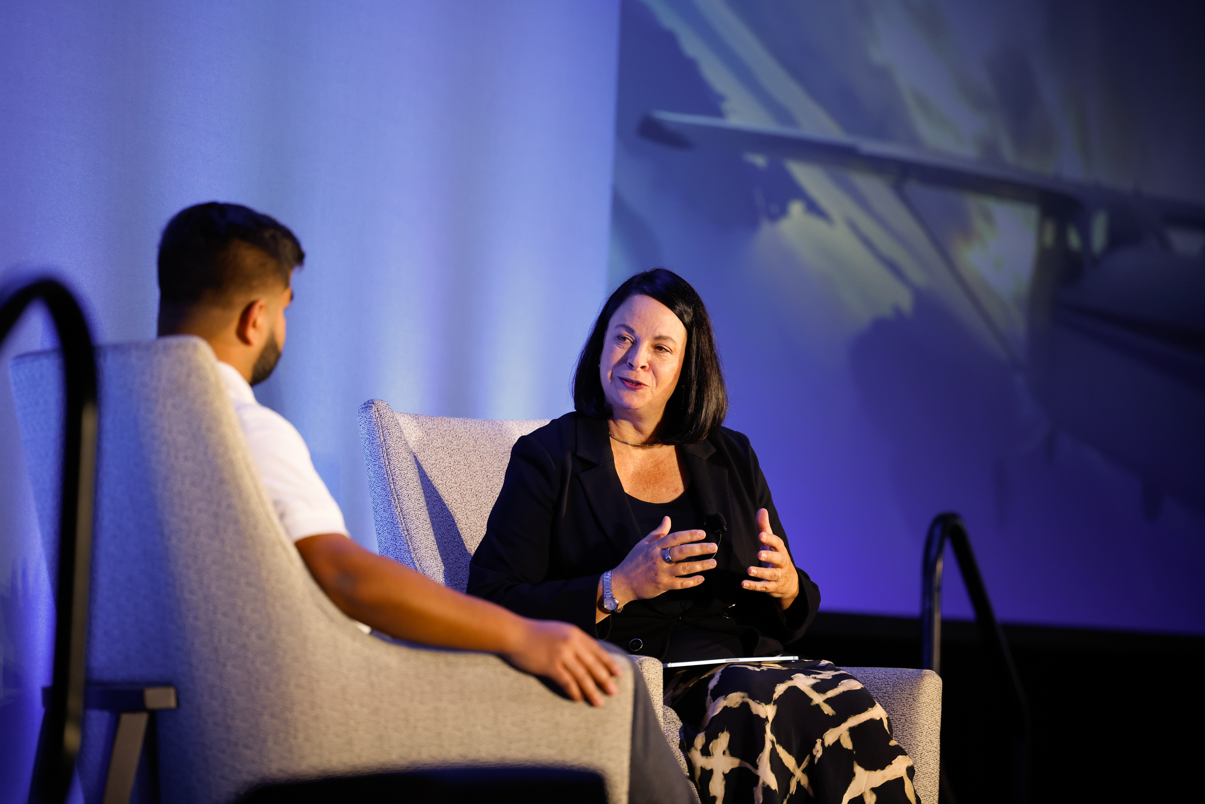 AOPA Foundation and Programs Senior Vice President Elizabeth Tennyson leads a discussion at the symposium. Photo by Chris Rose.