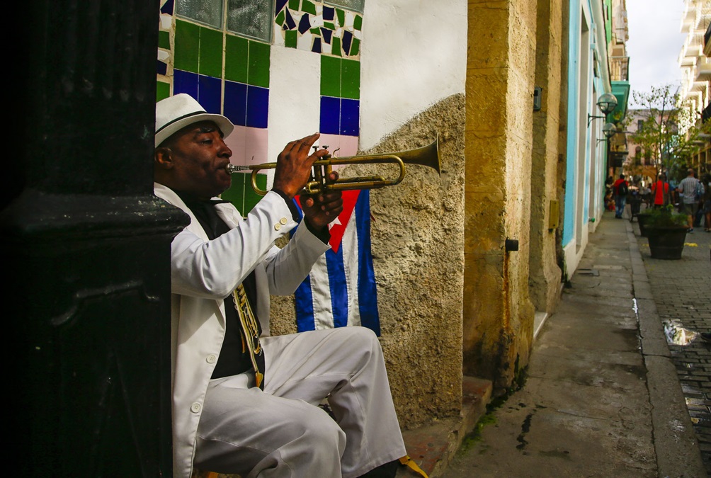 Welcoming people: Cubans are happy to welcome tourists