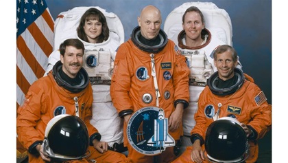 The space shuttle 'Columbia' STS-80 crew in 1996: Kent Rominger, Tamara Jernigan, Story Musgrave, Thomas Jones, and Kenneth Cockrell.