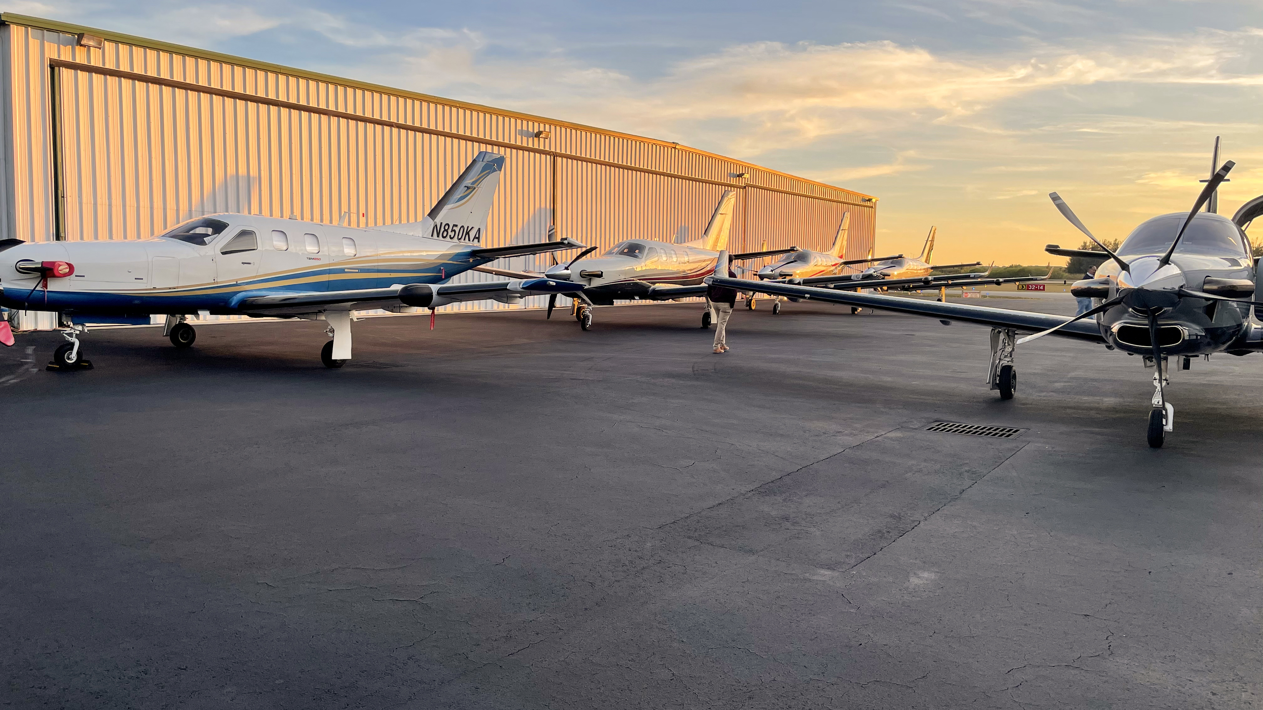 TBMs line up in Naples, Florida, for their chance to participate in the TBM Spot Landing Contest organized by pilot owners.