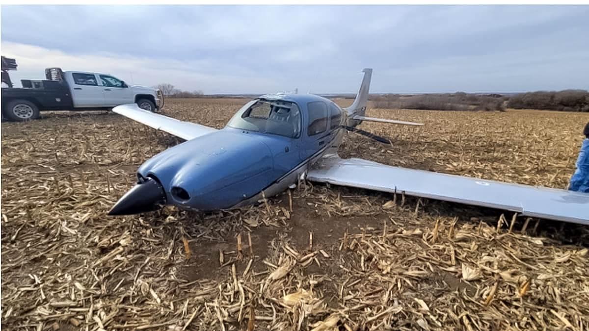 Cirrus SR22 off-airport landing near Lincoln, Nebraska.