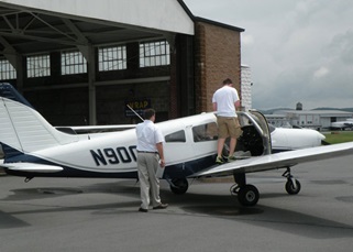 Davis soloed the Piper Warrior in which he conducted much of his training, as well as a Cessna 172 and Cessna 162.