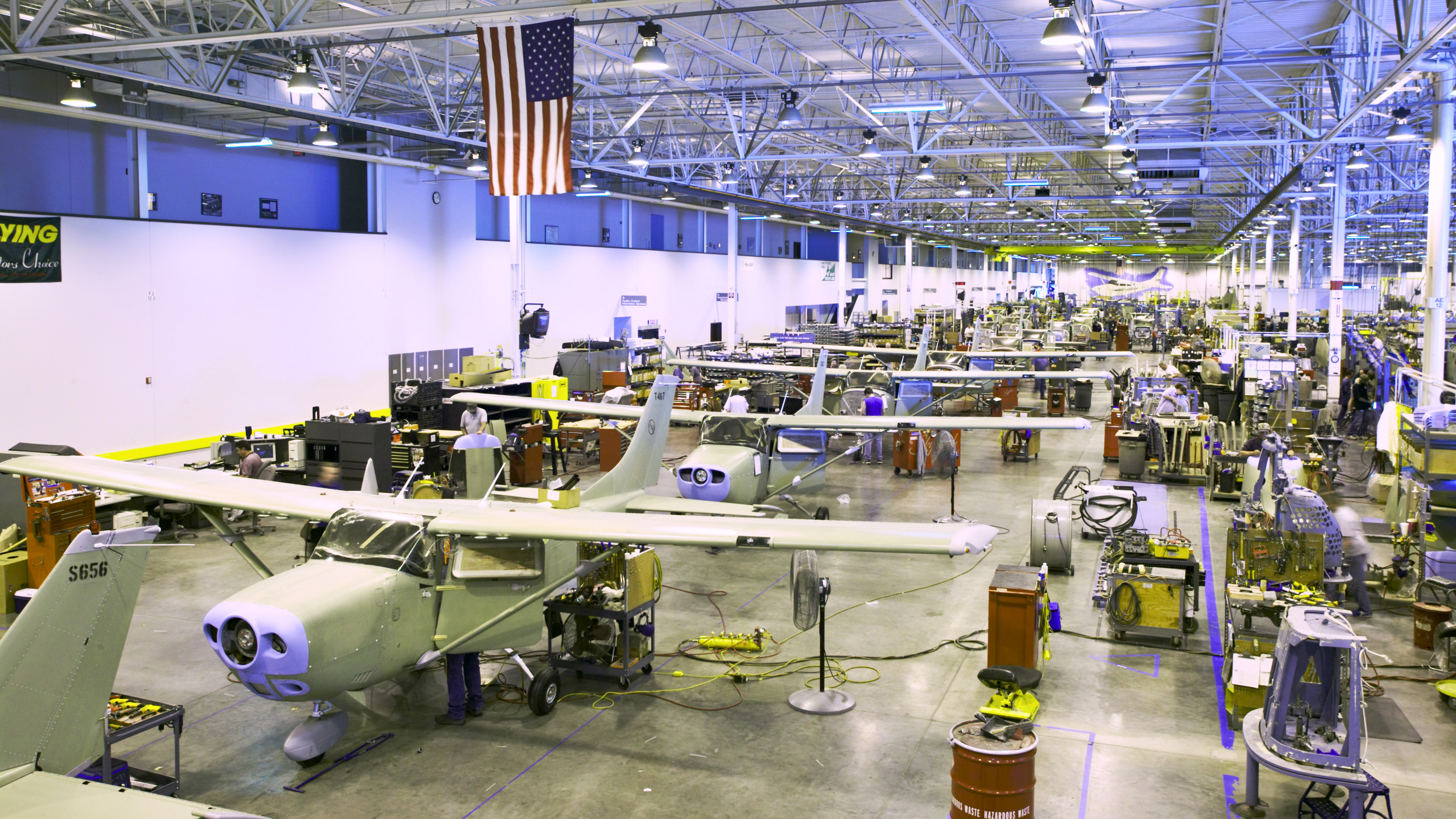 Cessna singe-engine production line in Independence, Kansas. Photo by Mike Fizer.