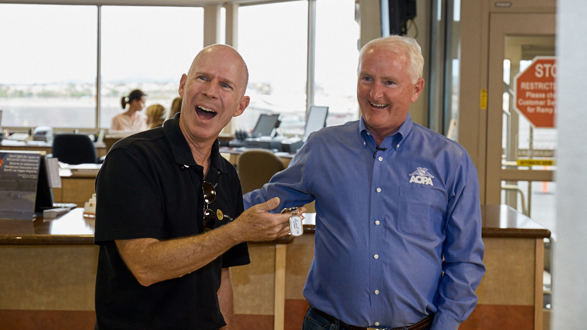 AOPA Sweepstakes 172 winner Gary Walters