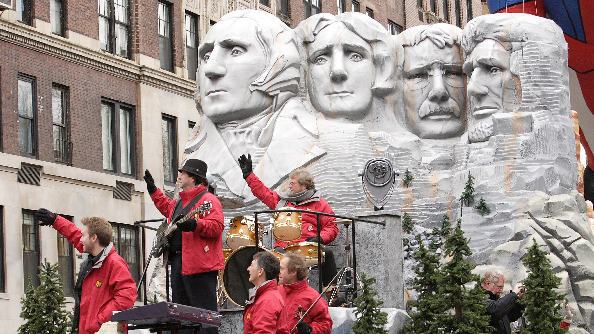Macy's Thanksgiving Day Parade - AOPA