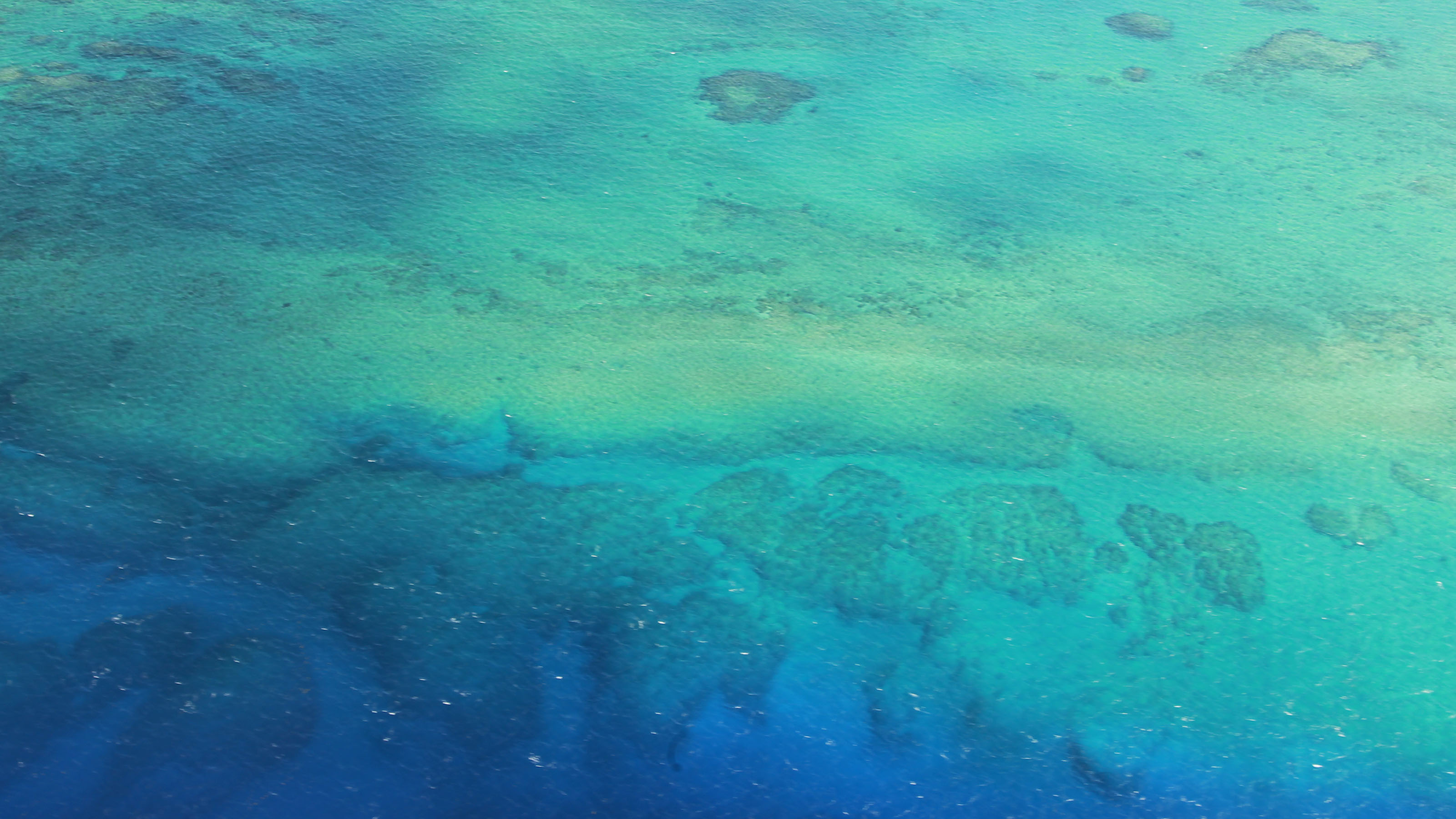 AOPA Editor at Large Tom Horne took a memorable trip to the Bahamas in 1997. Photo by Chris Rose.