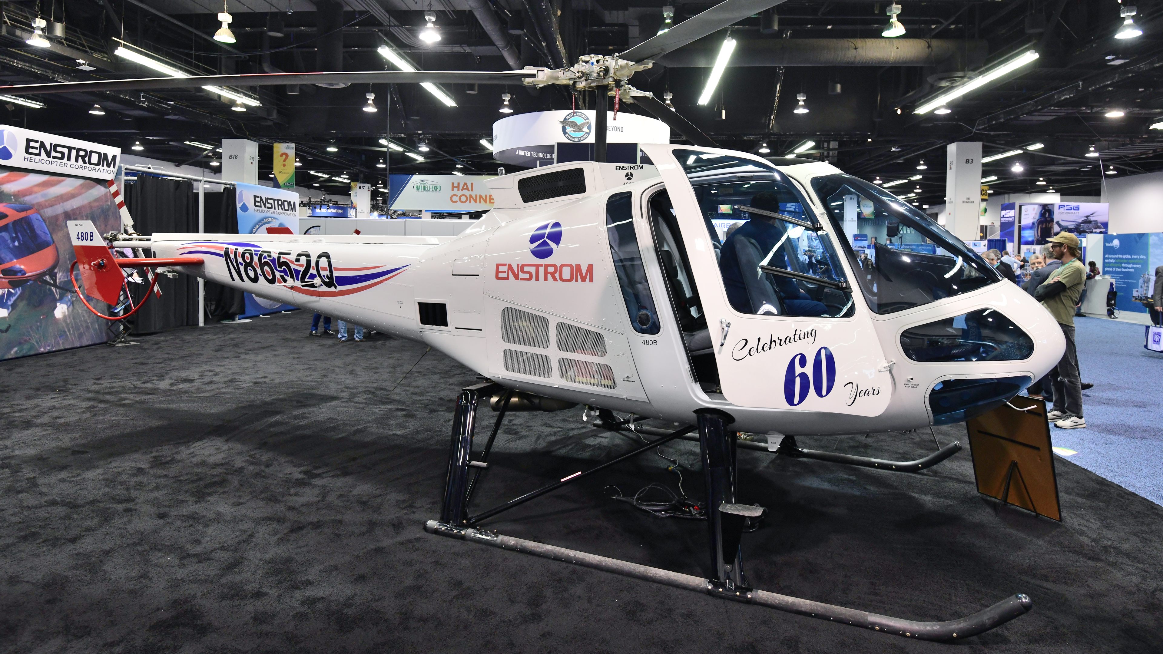 Enstrom marks 60 years - AOPA