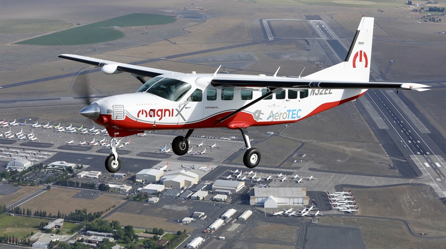 A Cessna 208B Grand Caravan fitted with a magniX electric motor producing 750 horsepower made its maiden flight May 28. Photo courtesy of magniX.