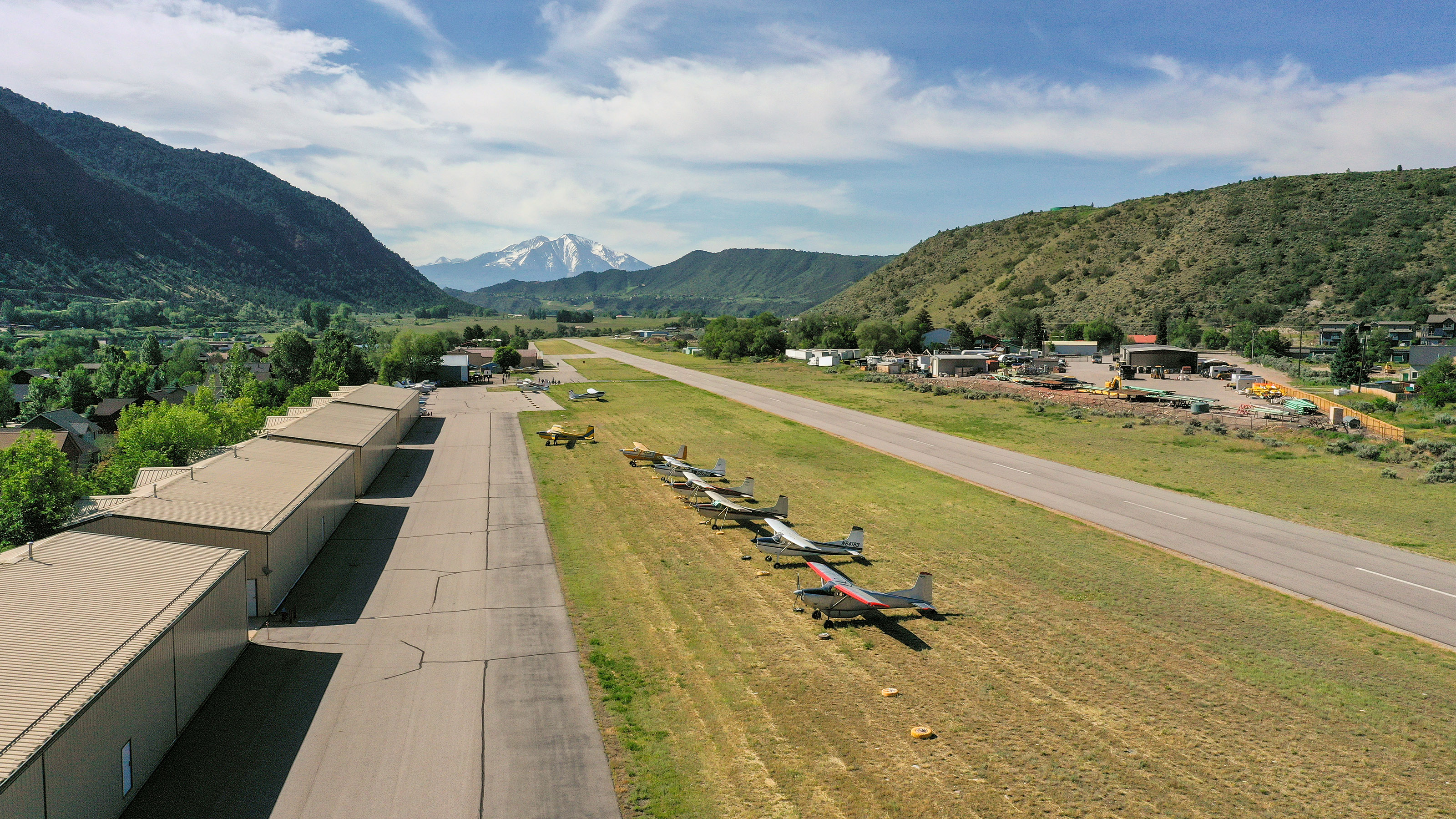 glenwood-springs-colorado-reopens-municipal-airport-aopa