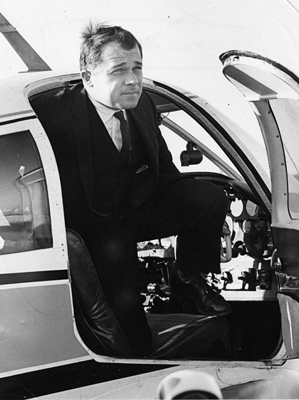 Lawyer and pilot F. Lee Bailey exits a small airplane. Photo by Ted Dully, The Boston Globe via Getty Images.
