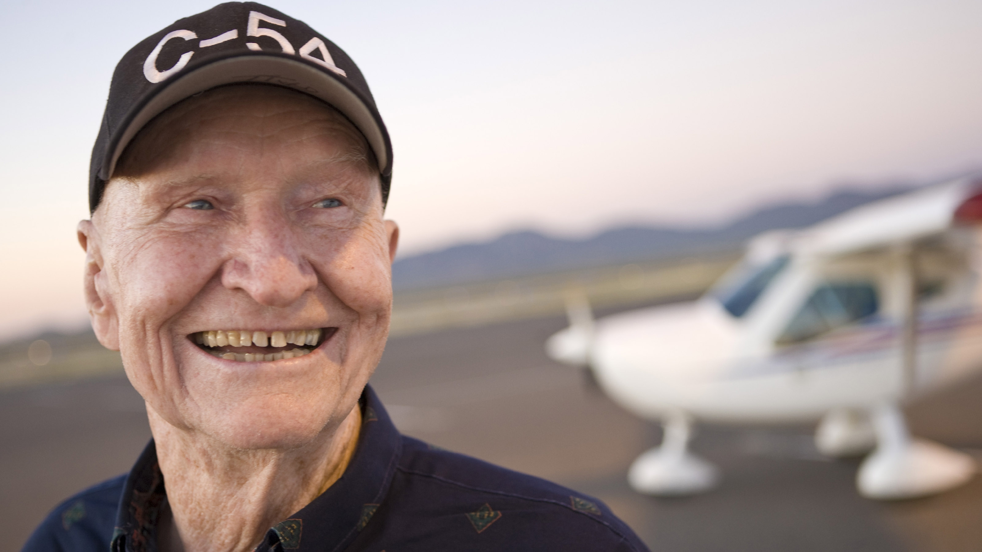 Candy Bomber Water Bottle - The Candy Bomber: Gail S. Halvorsen Aviation  Education Foundation