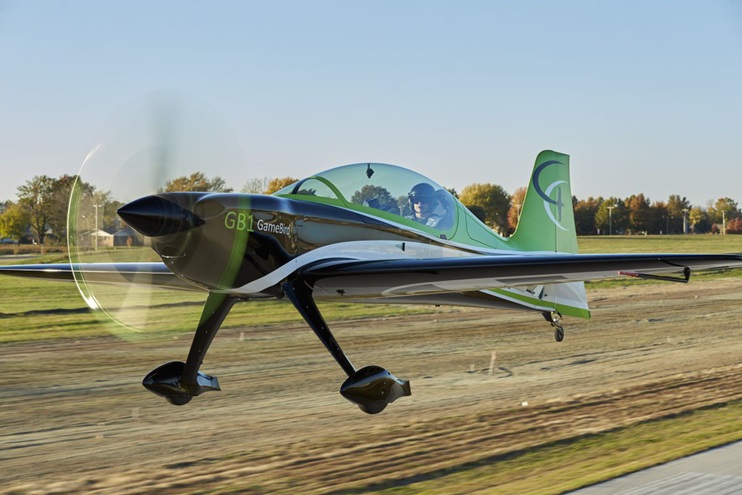 Aerial photography of Game Composites’ GB1 GameBird flown by its designer, Philipp Steinbach. Photo by Mike Fizer.