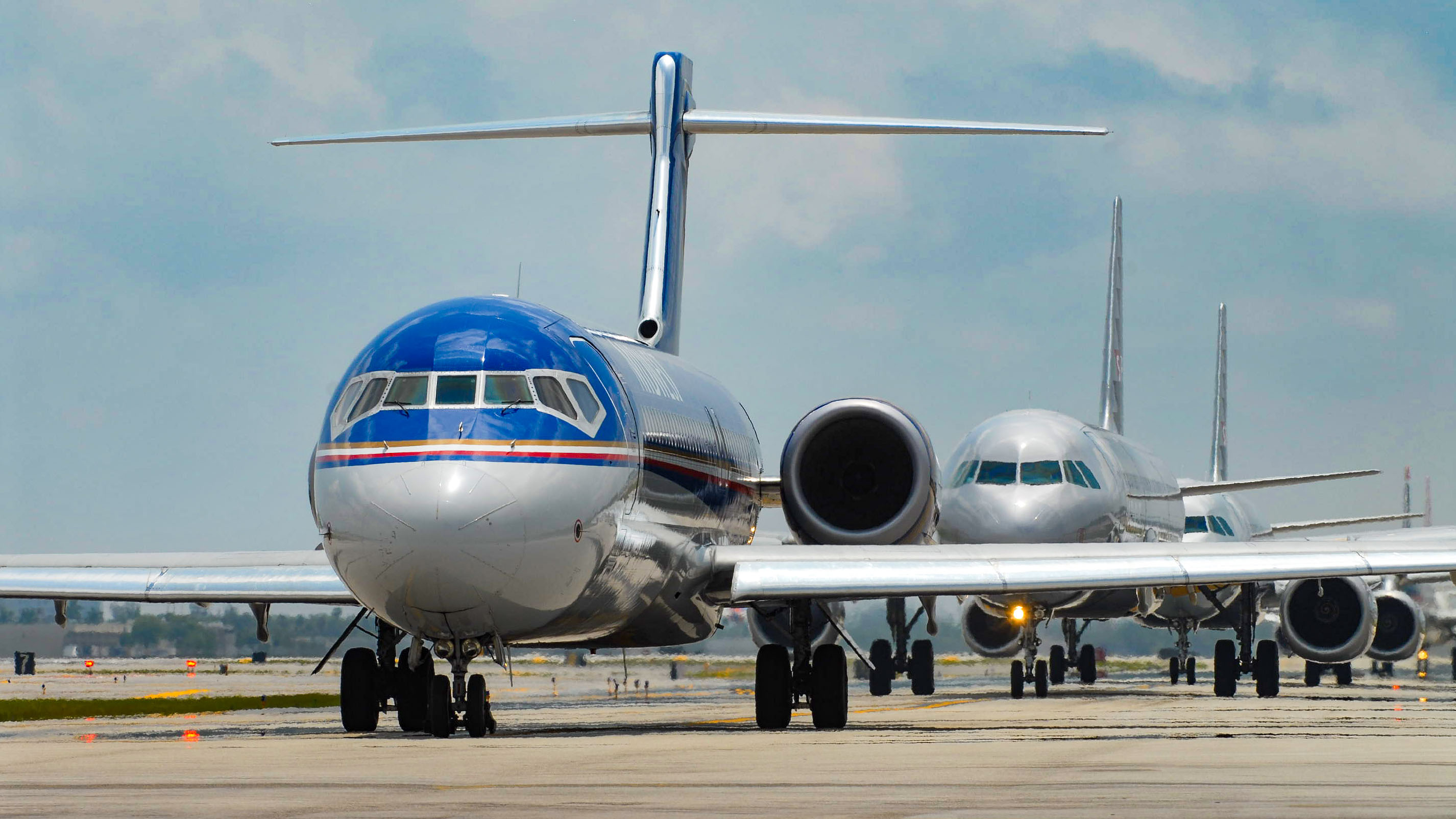 Airline flights were disrupted January 11 by an outage of the FAA computer system that distributes notams. Photo by Mike Collins.