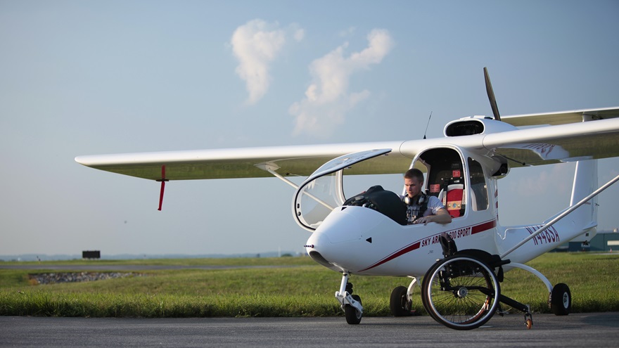 Able Flight trains students in a variety of aircraft. Photo by Chris Rose.