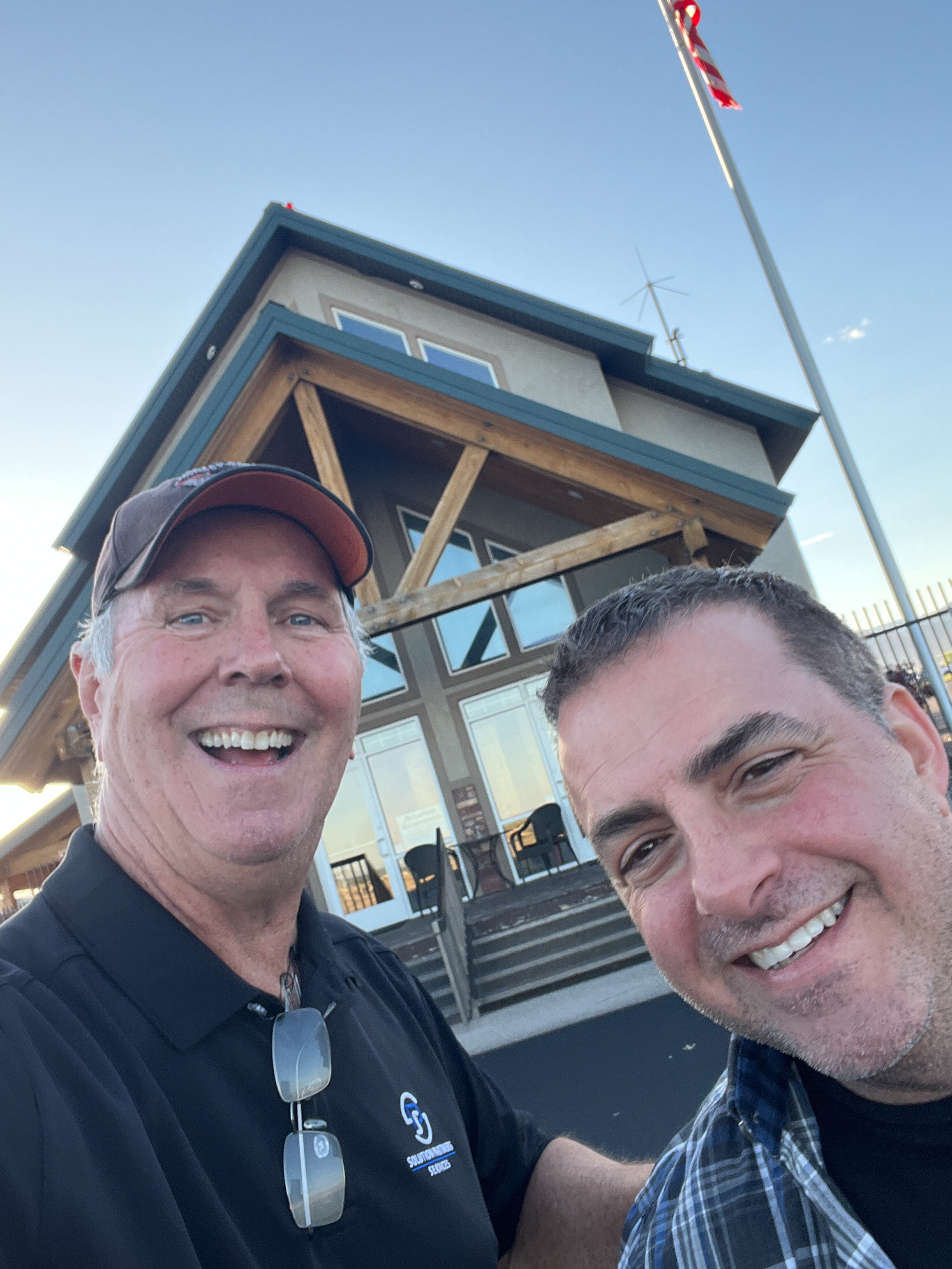 A selfie at Cedar City Regional Airport in Utah. Photo courtesy of Bob Reynolds.