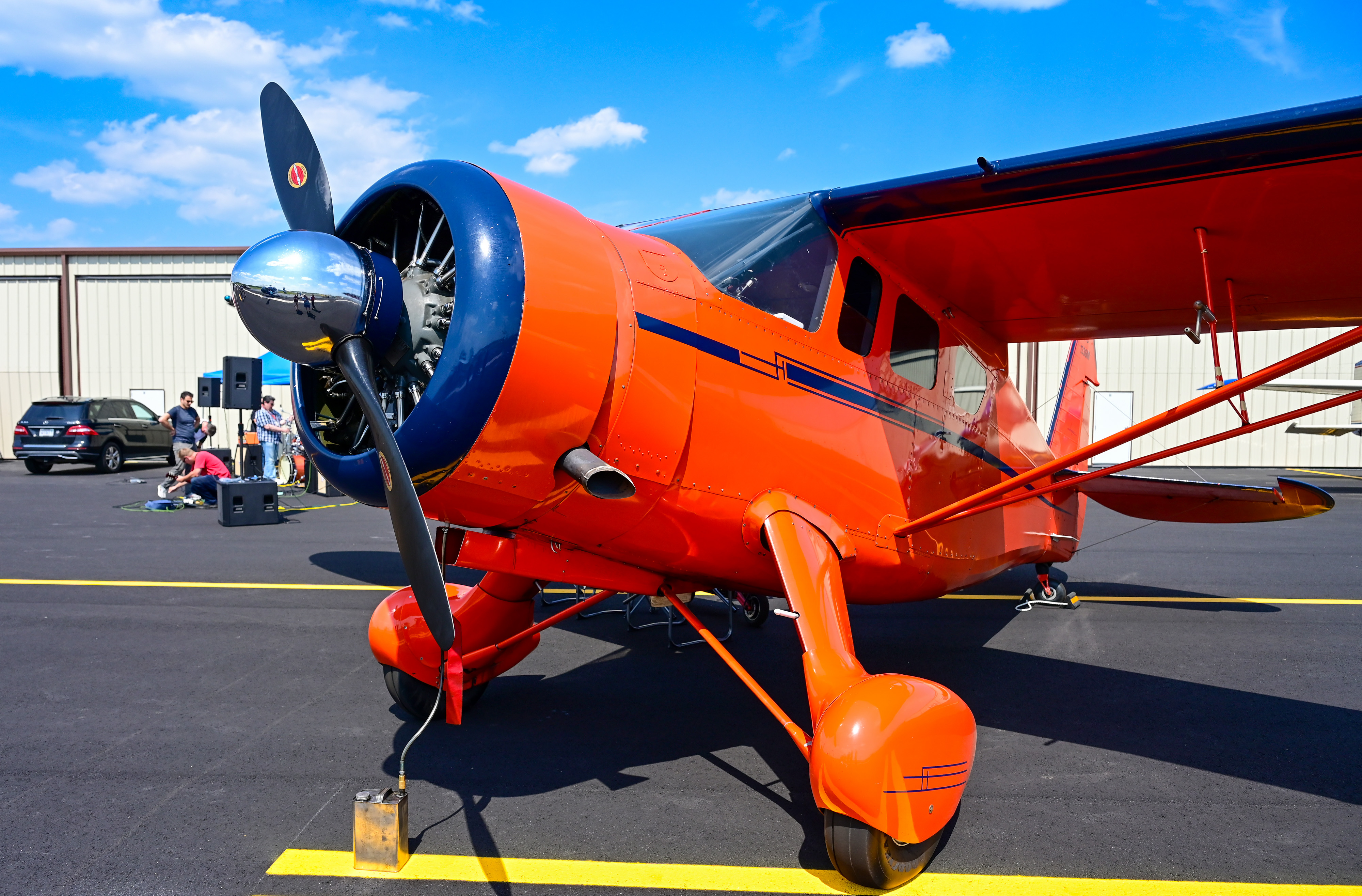 A Howard dominates the ramp during the Smokehouse Pilots Club fly-in and barbecue, which attracted about a dozen visiting aircraft, including a Beechcraft Bonanza and a Eurocopter helicopter. Photo by David Tulis.
