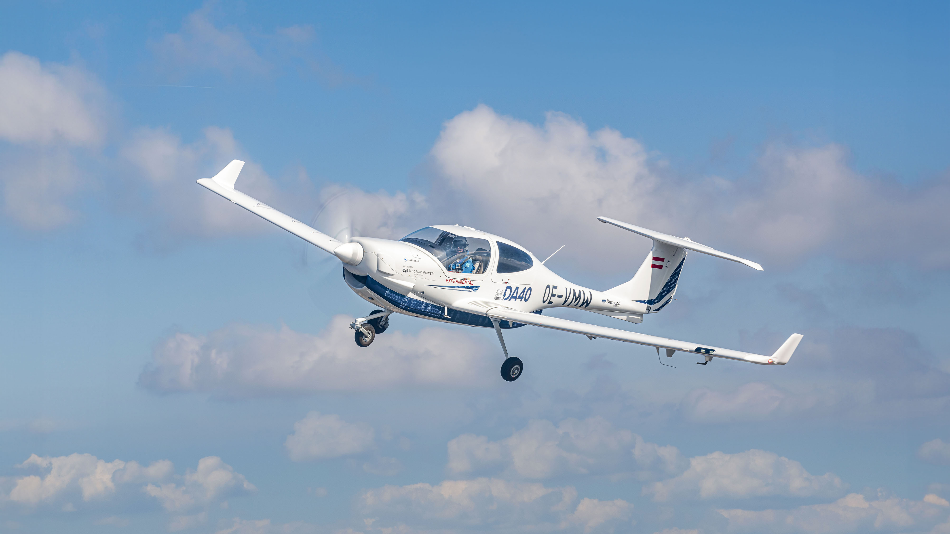 Photo courtesy of Diamond Aircraft.