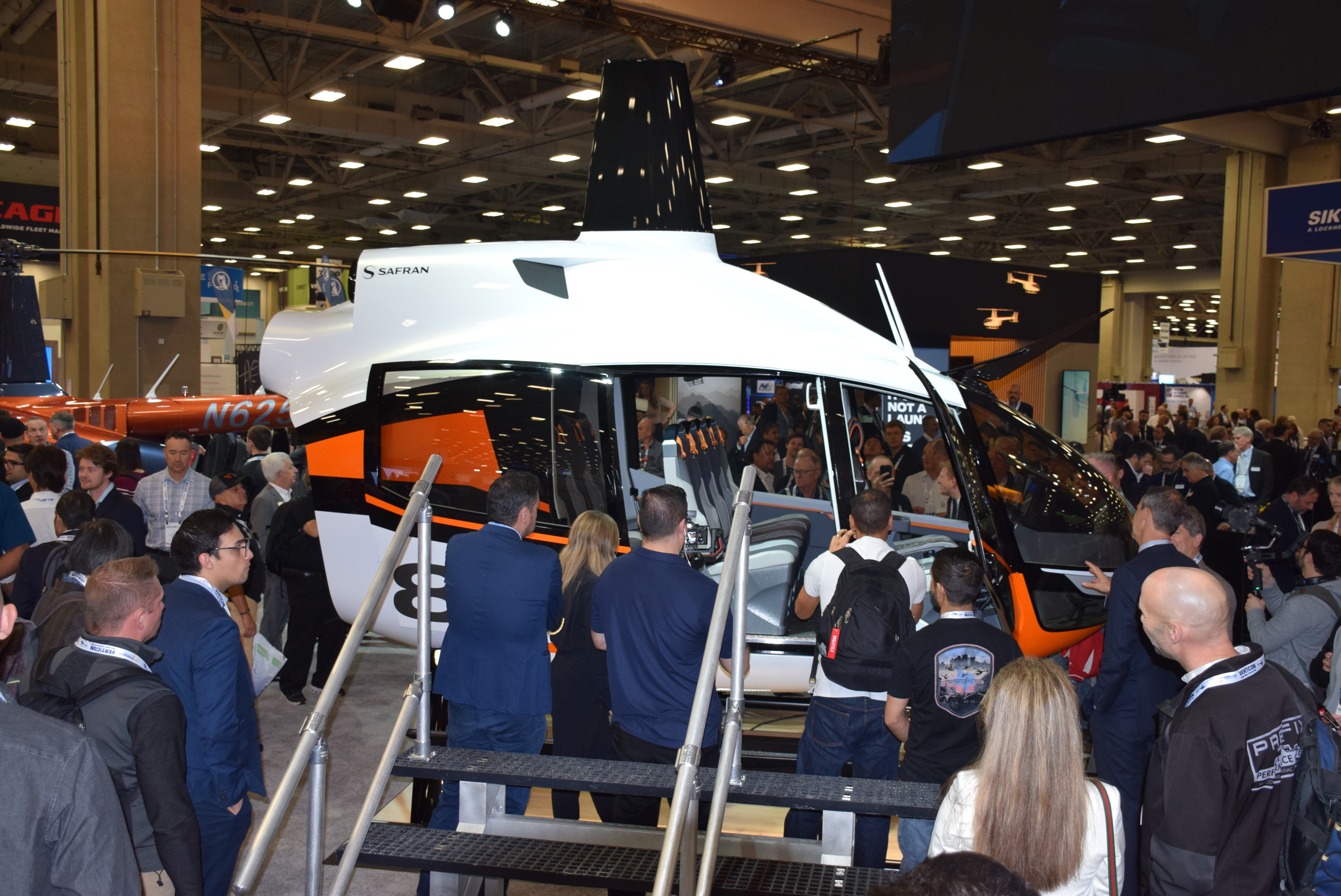 Robinson R88. Photo by Jonathan Welsh.