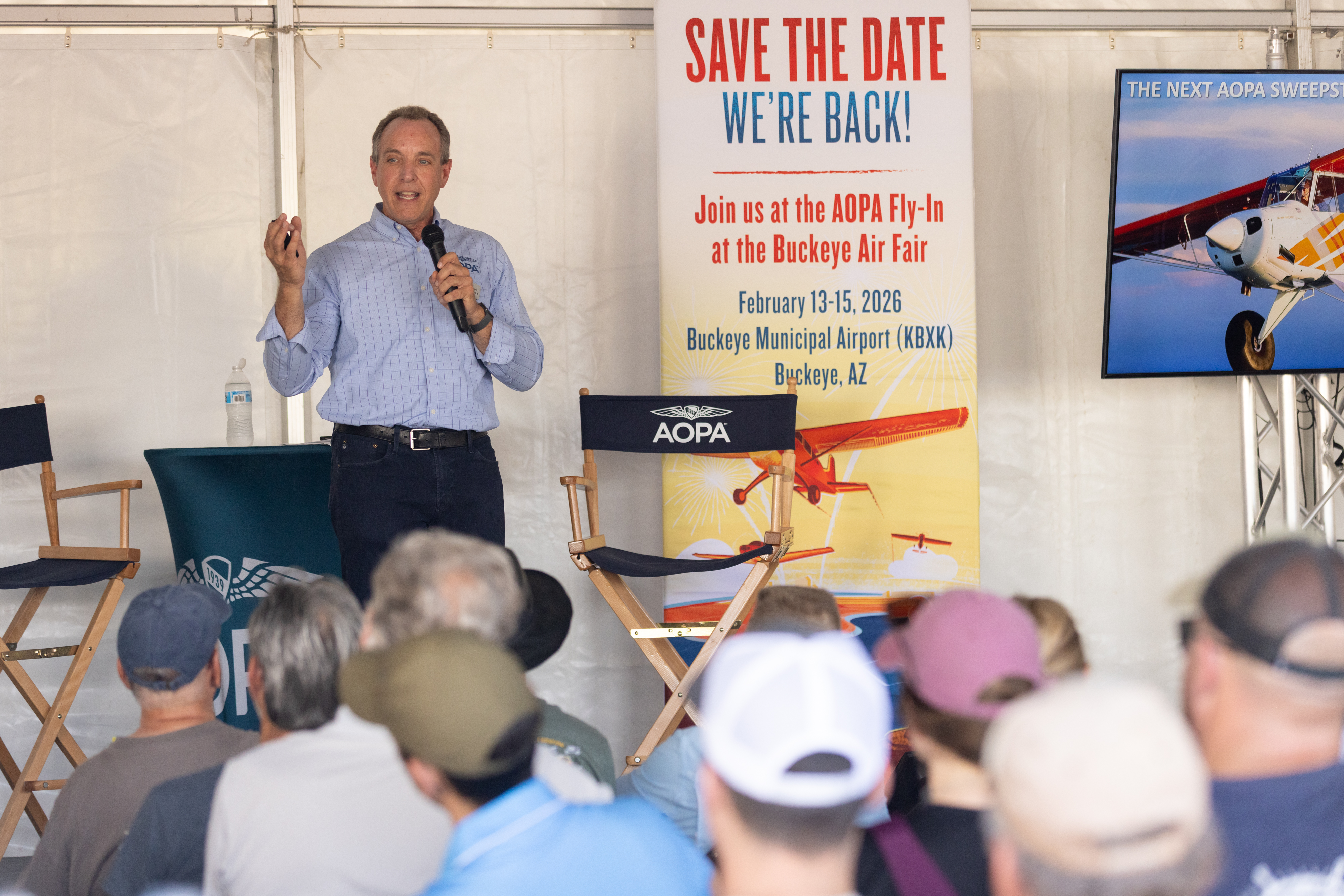 AOPA President Darren Pleasance speaks during the Pilot Town Hall. Photo by Rebecca Boone.