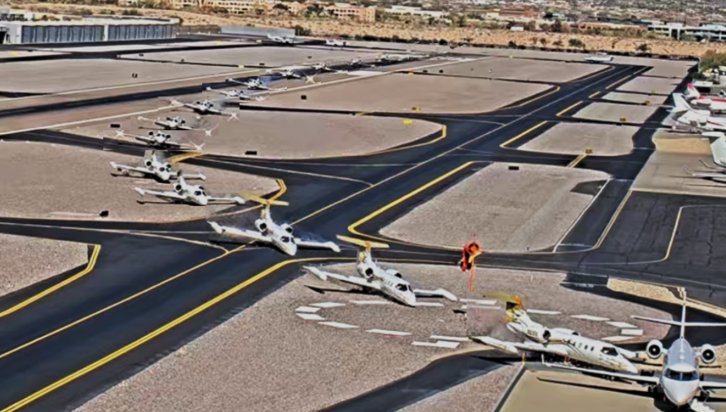 NTSB urges FAA to require Learjet gear inspections