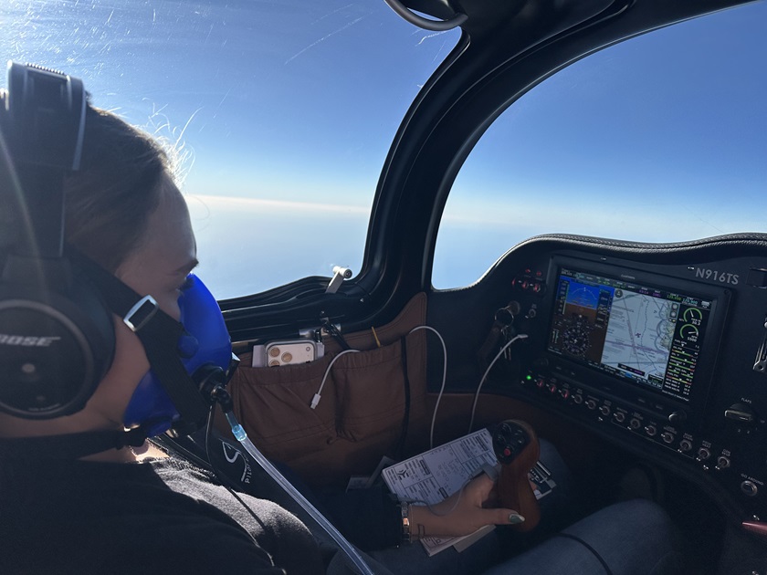 Shannon Russell soars to 32,059 feet in a Sling TSi. Photo courtesy of Sling Pilot Academy.