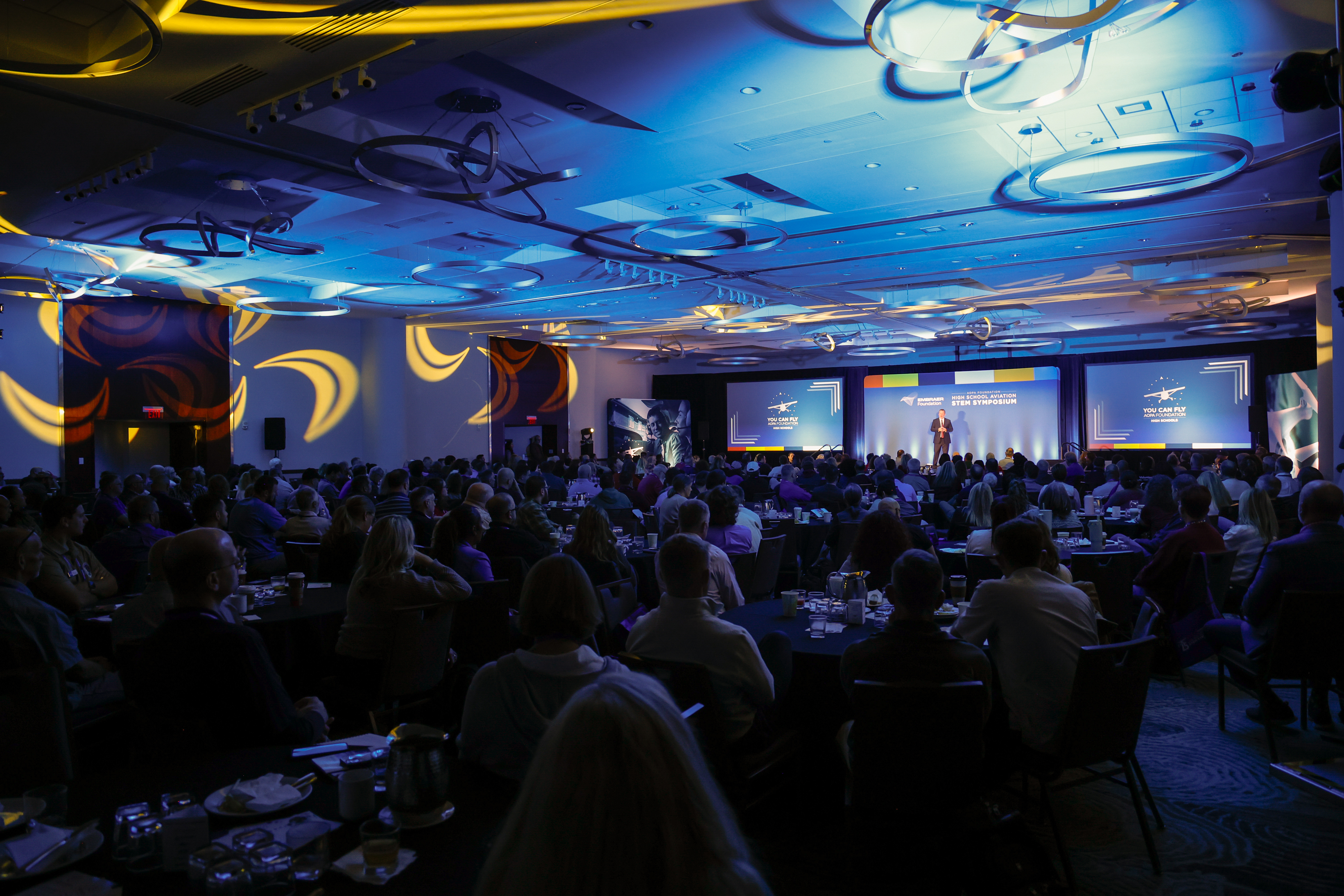 AOPA You Can Fly Vice President Dan Justman addresses attendees. Photo by Chris Rose.