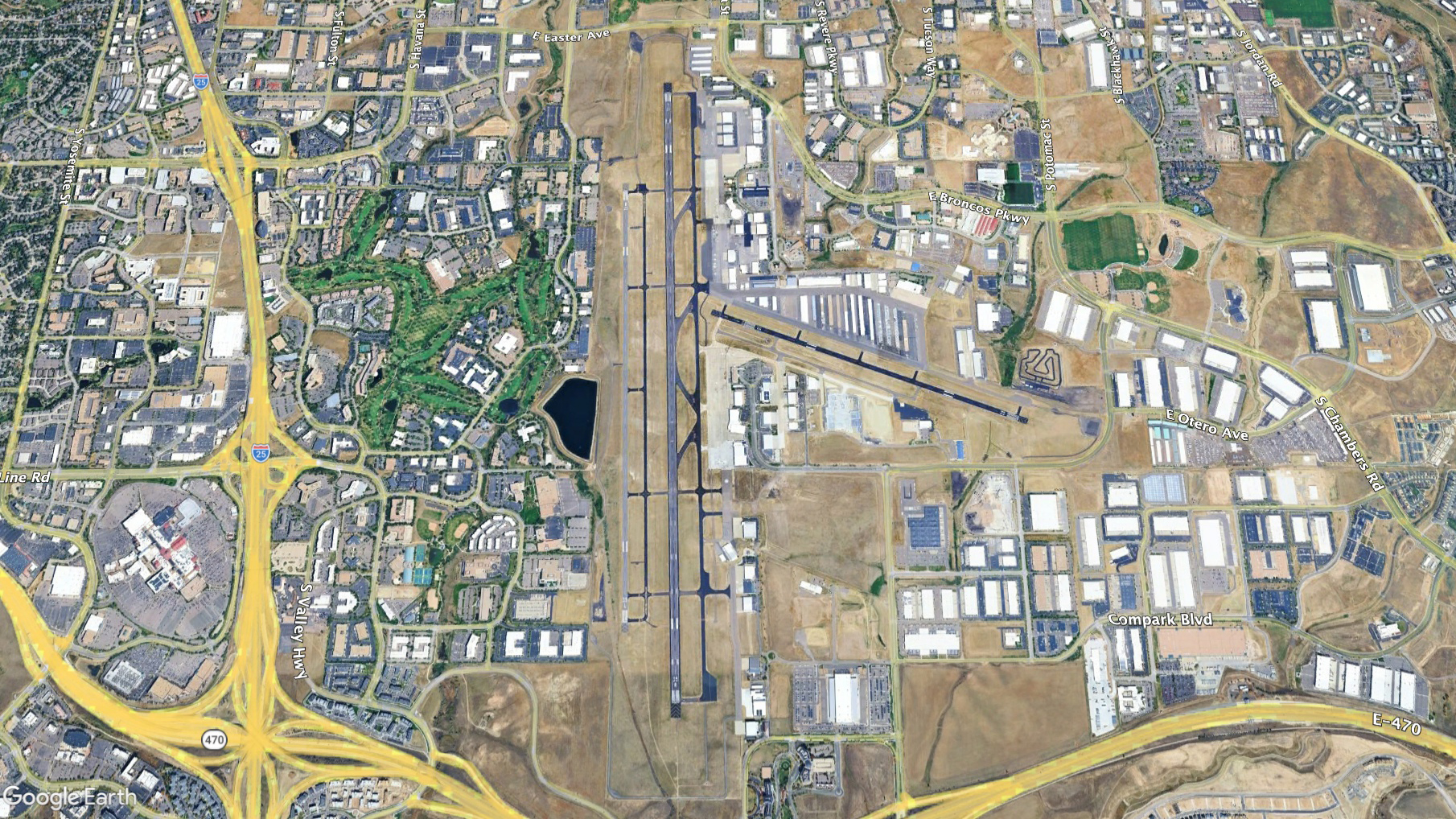 Denver pilots shocked by hangar rate hike