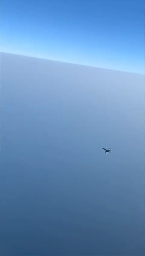 The U.S. Navy F/A-18 Super Hornet dispatched to investigate an approaching Piper Archer never flew particularly close to the Piper, so this image extracted from the video that the Piper pilot later posted on Instagram offers one of the clearest views. Photo by Shannon Wong, courtesy of Sam Rutherford (@neophile.me).