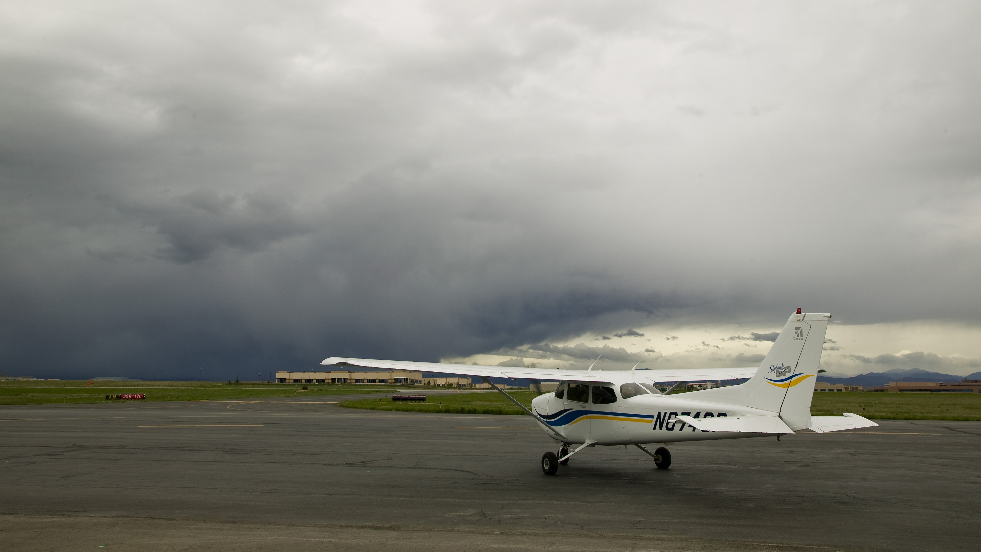 Tenants drop lawsuit after FAA upholds hangar rate hike