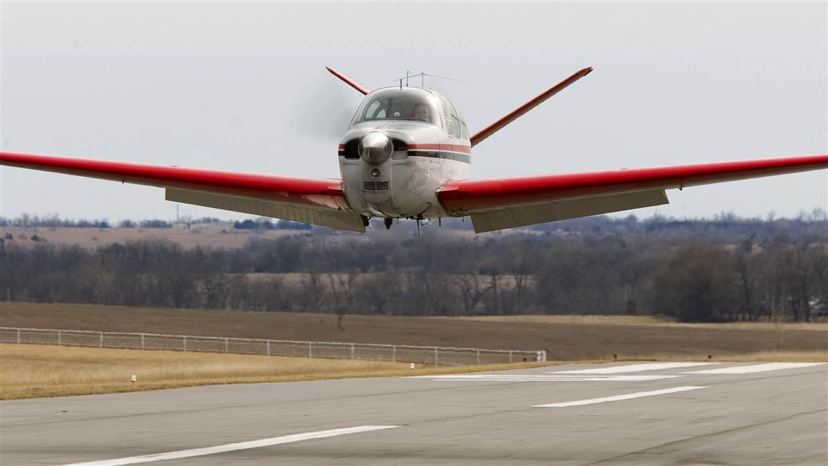 Is a landing gear malfunction an emergency? In most cases, you have plenty of time to troubleshoot the problem. And, most gear-up landings cause no serious injuries.