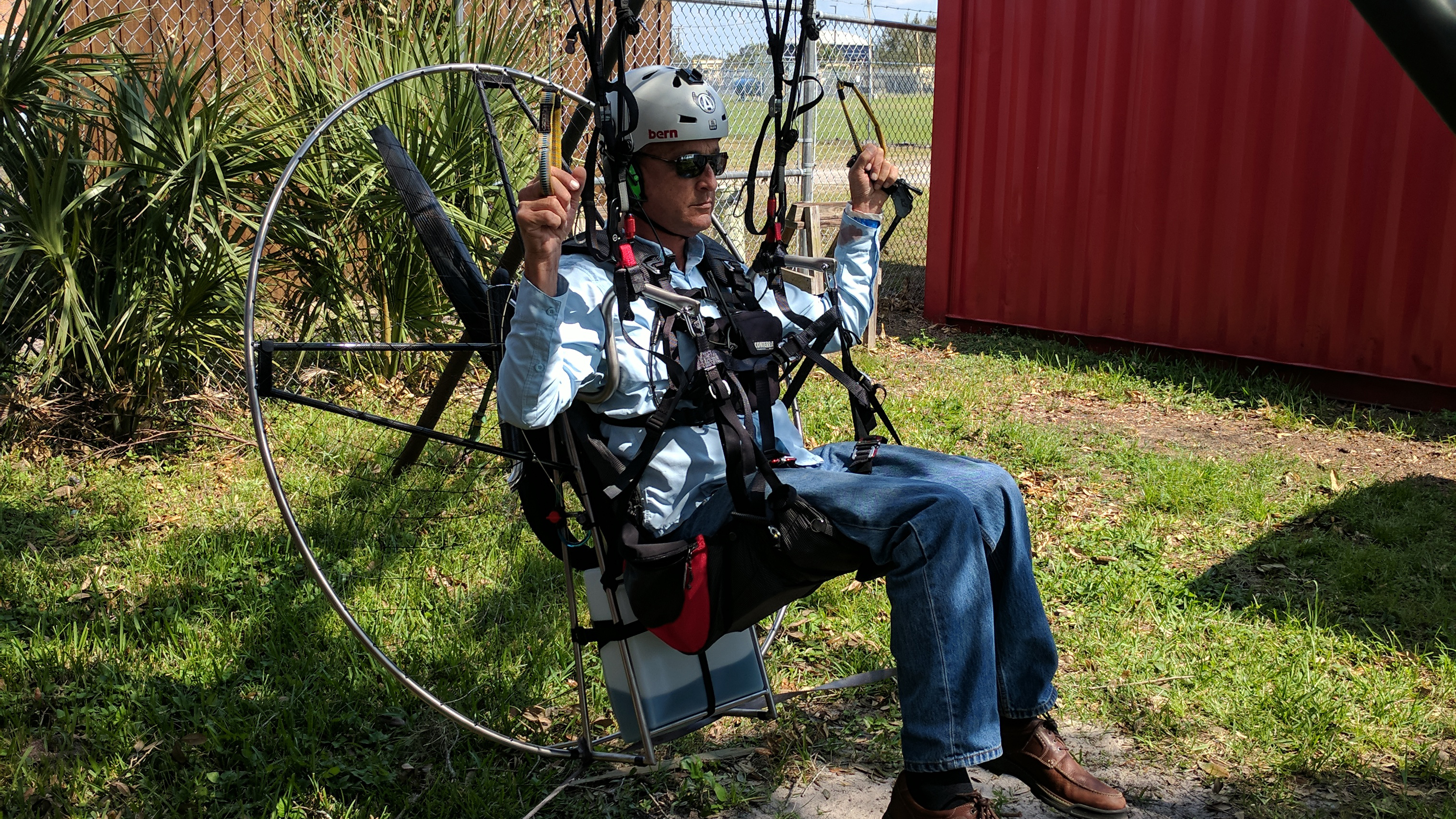 Flying powered paragliders