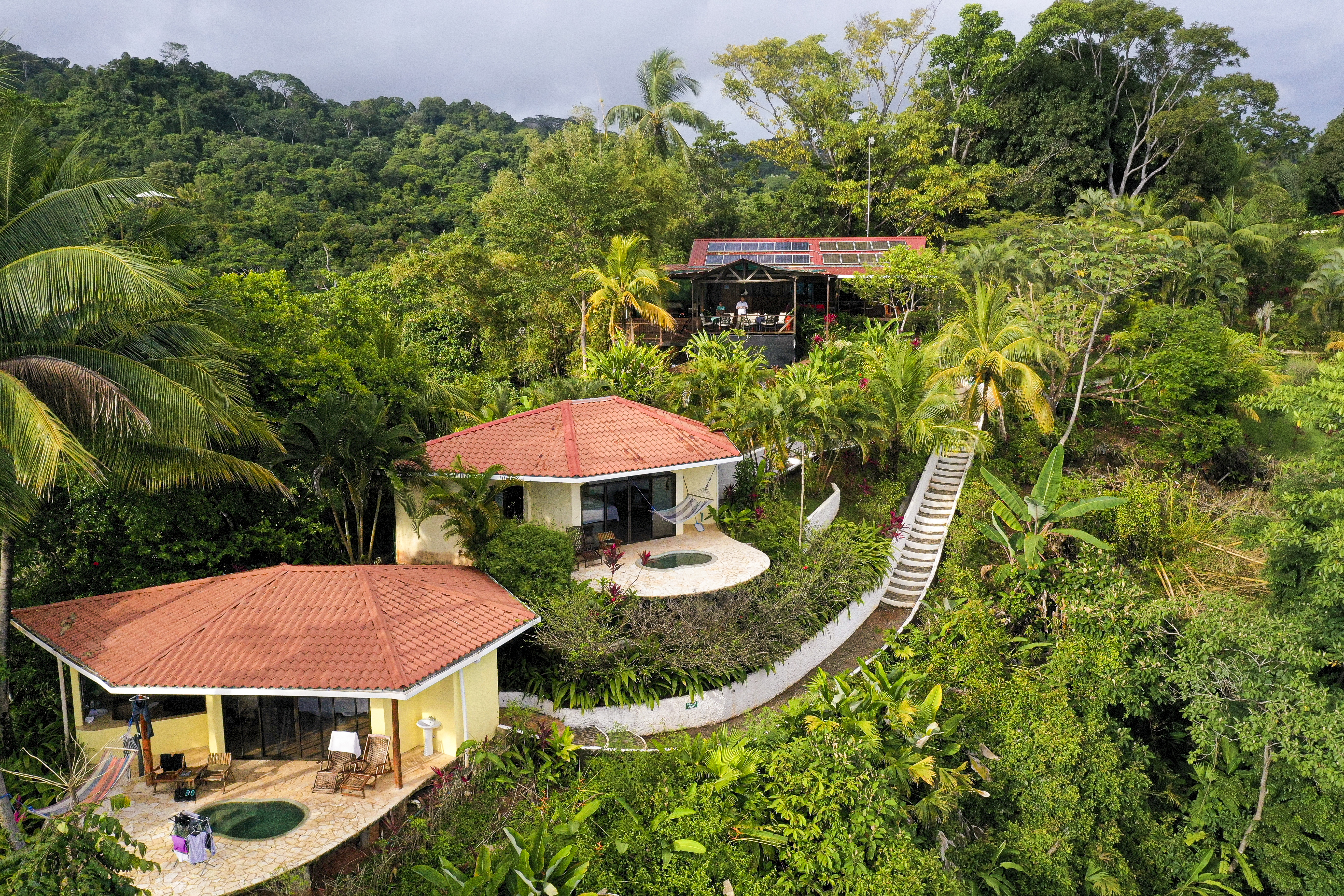 costa rica on the ground