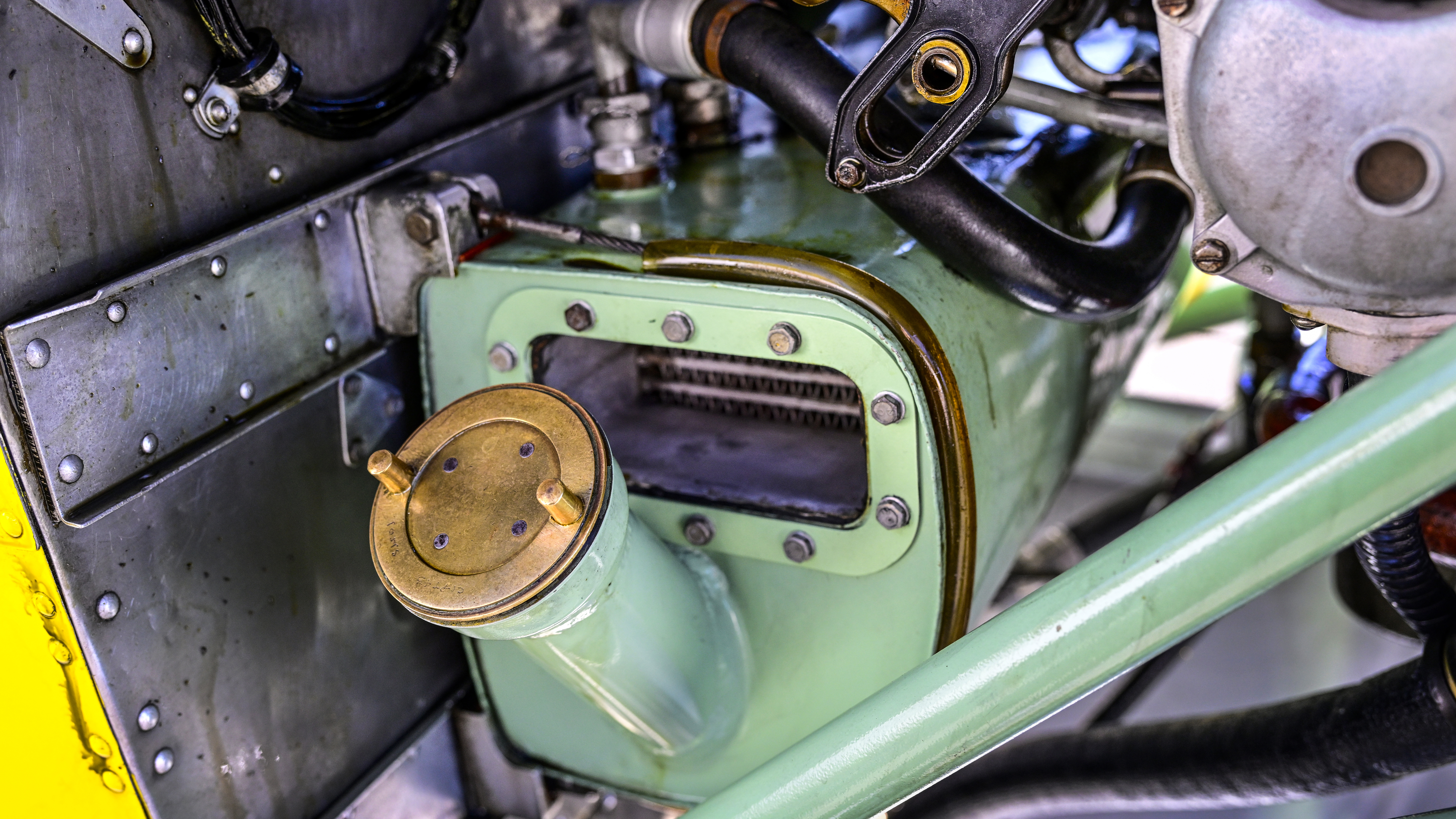 This Chipmunk’s Gipsy Major is not very dripsy, but when oil is needed there’s a plentiful reserve.