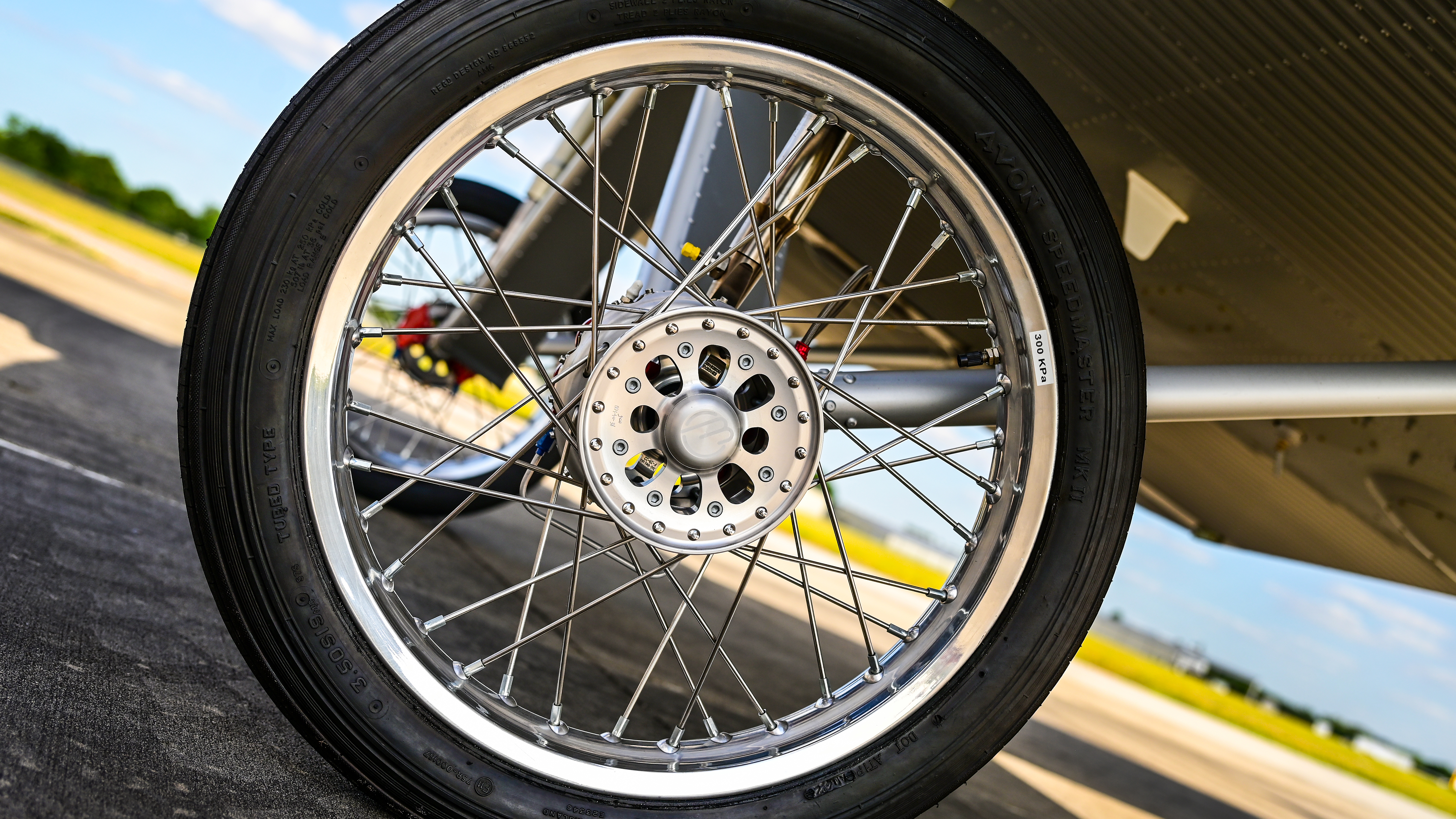 Beringer disc brakes and spoked wheels get all the looks.