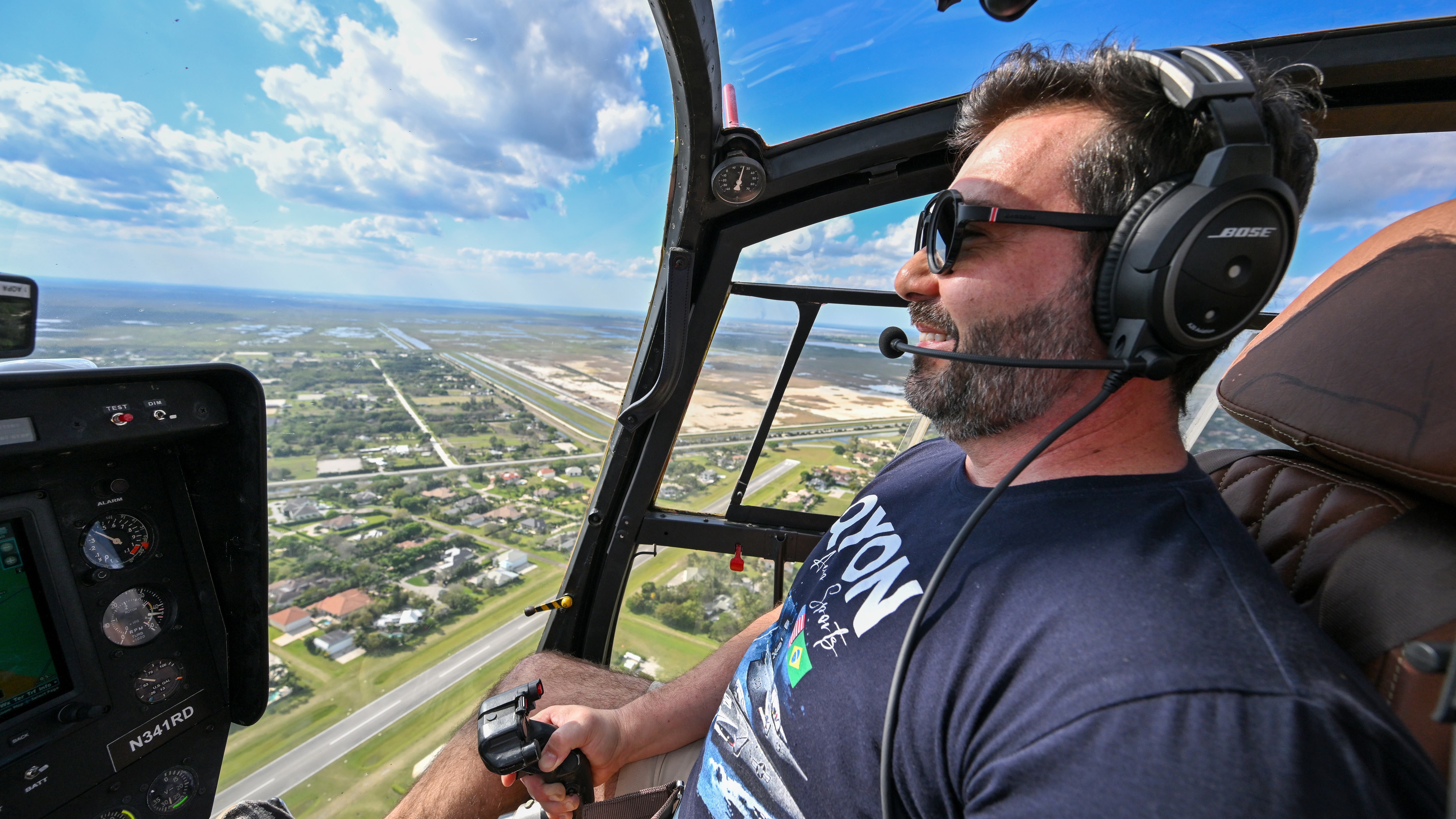 Frizzarin enjoys flying around his home base in Wellington, Florida, in another of his aircraft, an Aerospatiale Gazelle helicopter, which he describes as easy and comfortable to fly. He also enjoys its great visibility and the fact that it seats five comfortably.